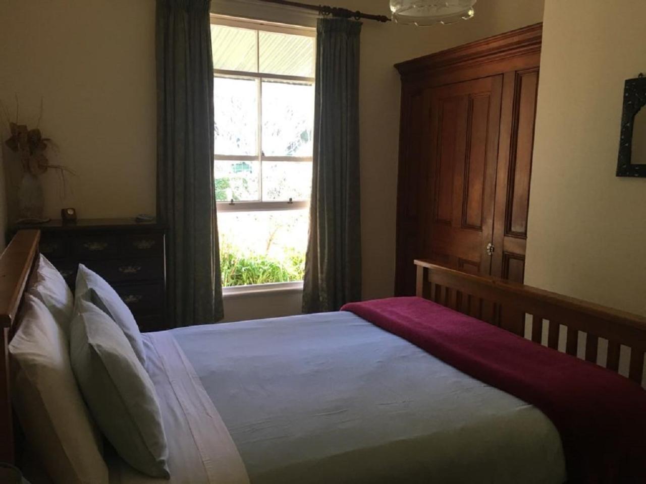 Halfmoon Cottage Akaroa Eksteriør billede