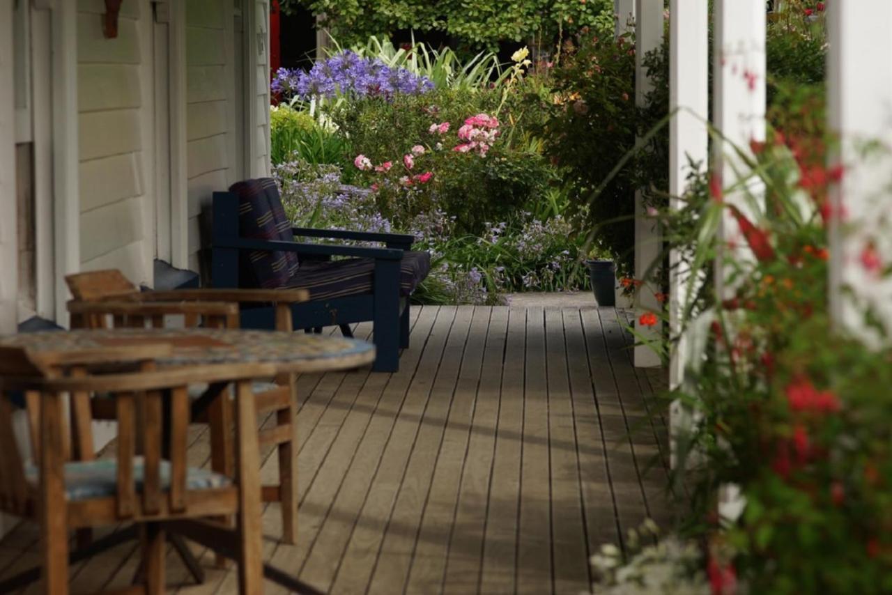 Halfmoon Cottage Akaroa Eksteriør billede